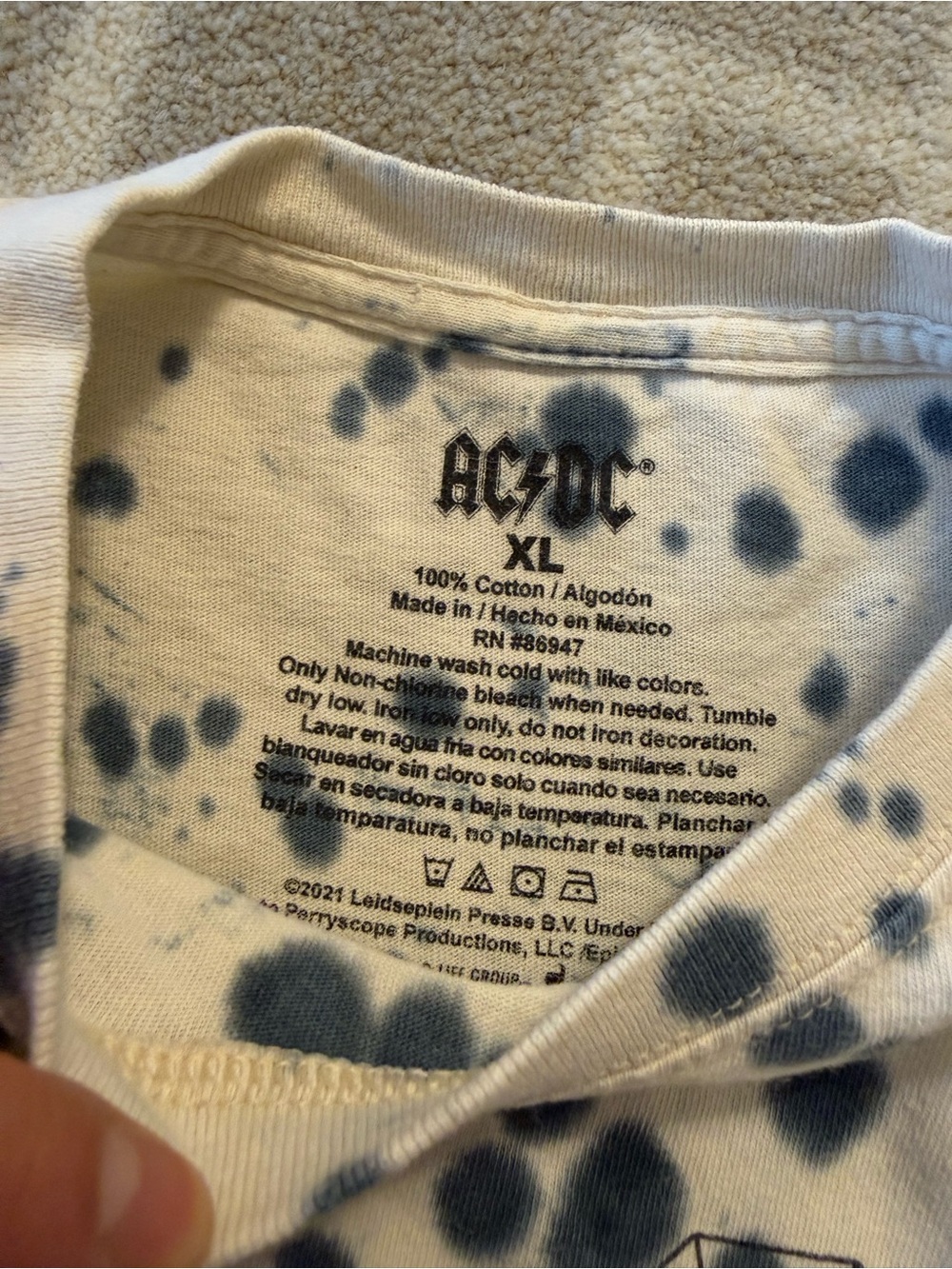 AC/DC Tee - Picture 2 of 3